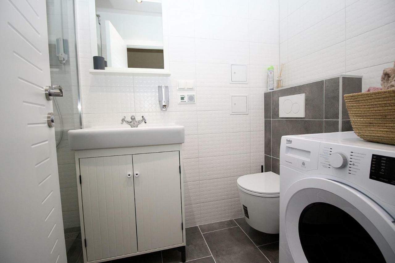 City&More! Apartment Neubau Вена Экстерьер фото